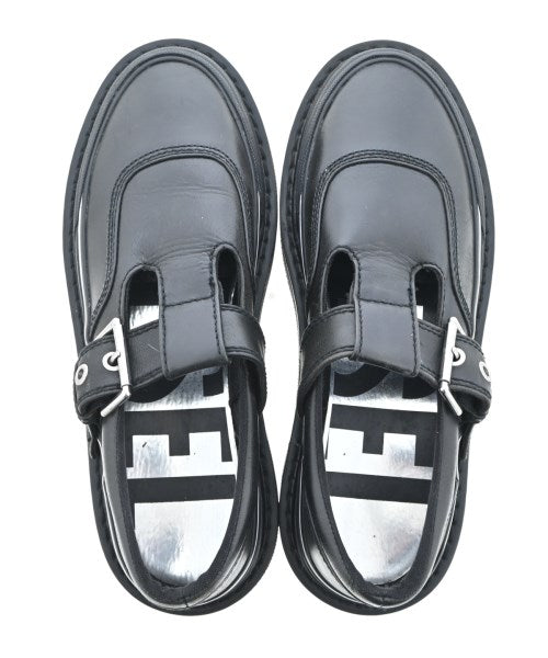 DIESEL รองเท้าผ้าใบ