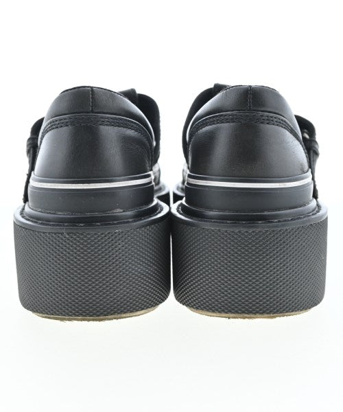 DIESEL รองเท้าผ้าใบ