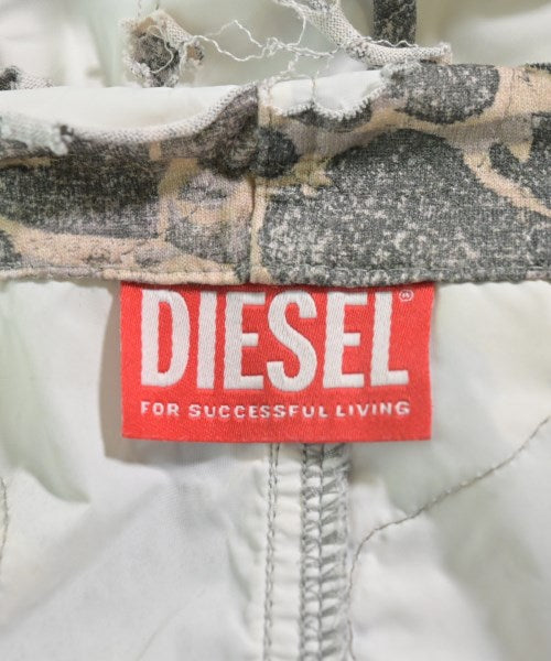 DIESEL กระโปรงยาวถึงเข่า
