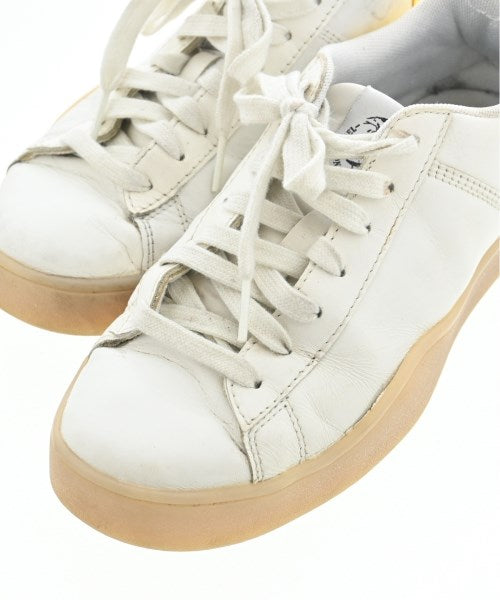 DIESEL รองเท้าผ้าใบ