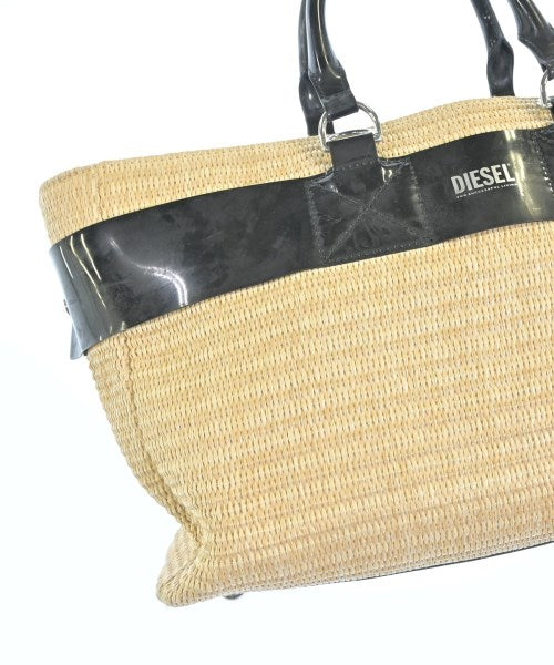 DIESEL กระเป๋าถือขนาดใหญ่