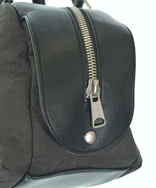 DIESEL กระเป๋าใส่อุปกรณ์ขนาดใหญ่