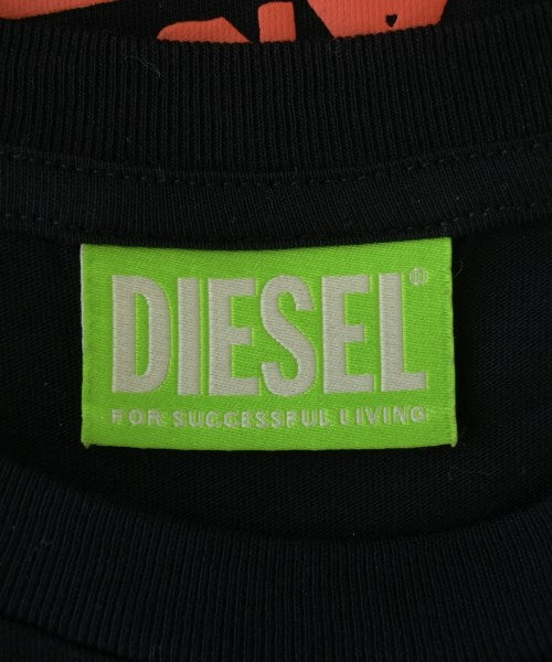 DIESEL เสื้อยืด/เสื้อท็อปส์
