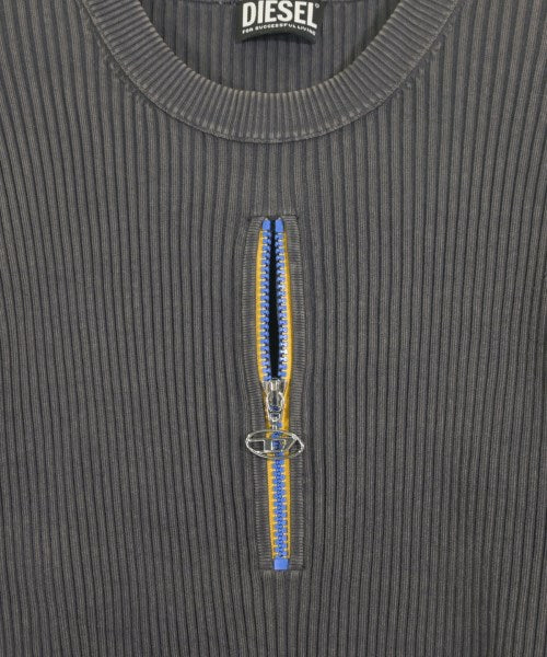 DIESEL เสื้อยืด/เสื้อท็อปส์