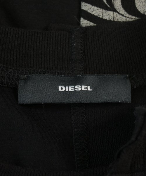 DIESEL เสื้อยืด/เสื้อท็อปส์