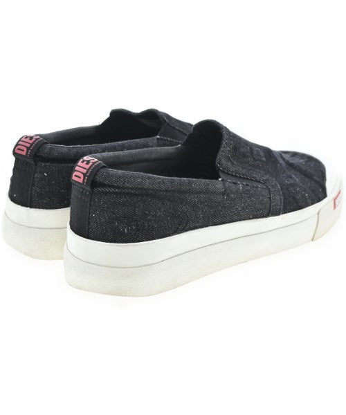 DIESEL รองเท้าผ้าใบ