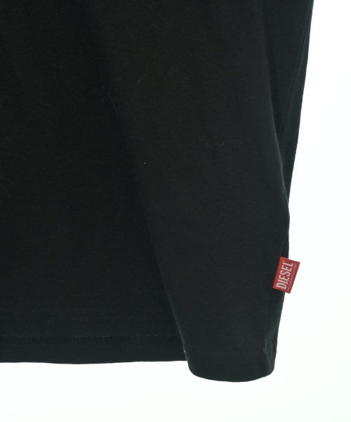 DIESEL เสื้อยืด/เสื้อท็อปส์