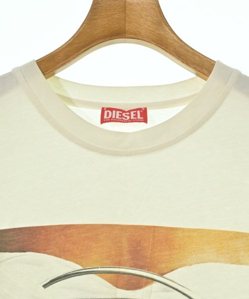 DIESEL เสื้อยืด/เสื้อท็อปส์
