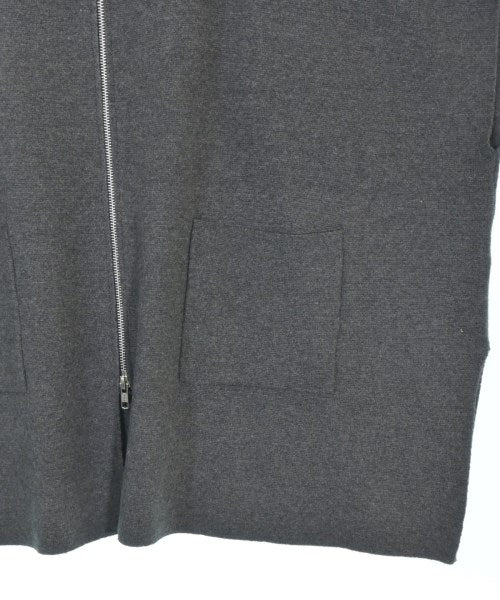 JOURNAL STANDARD เสื้อแขนกุด