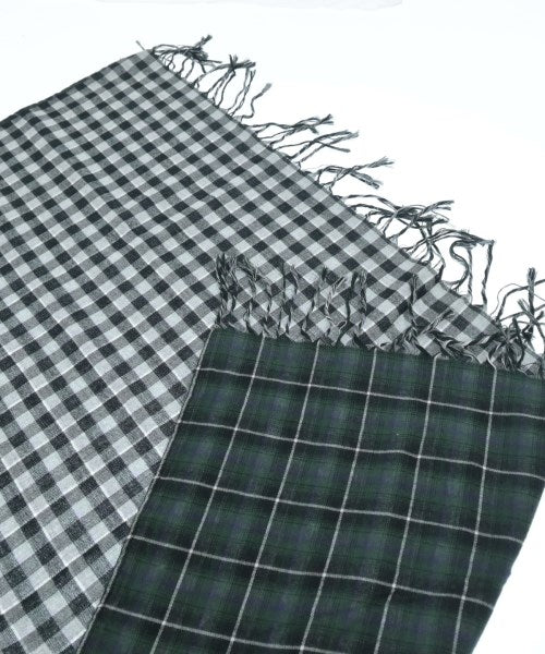 FRAPBOIS ผ้าคลุมไหล่