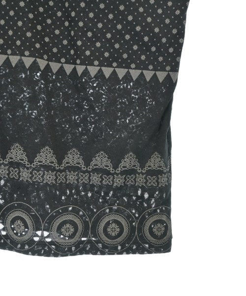 FRAPBOIS เสื้อยืด/เสื้อท็อปส์