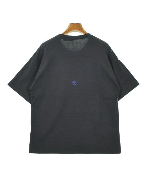 FRAPBOIS เสื้อยืด/เสื้อท็อปส์