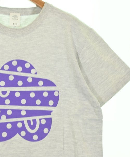 FRAPBOIS เสื้อยืด/เสื้อท็อปส์
