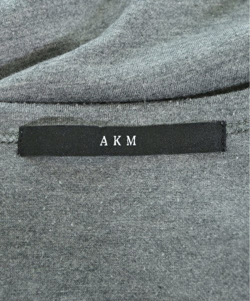 AKM เสื้อยืด/เสื้อท็อปส์