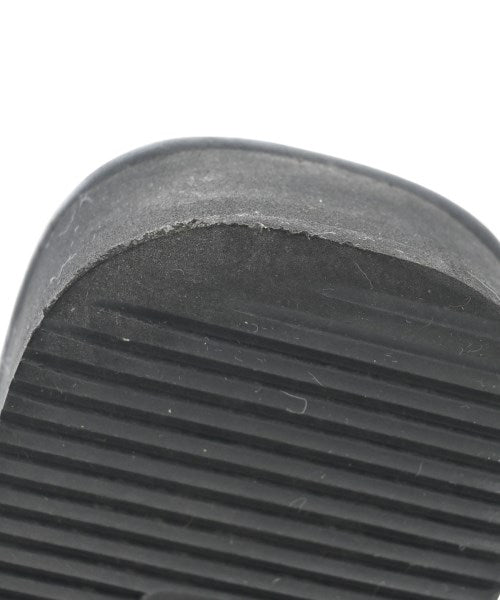 AKM รองเท้าแตะ