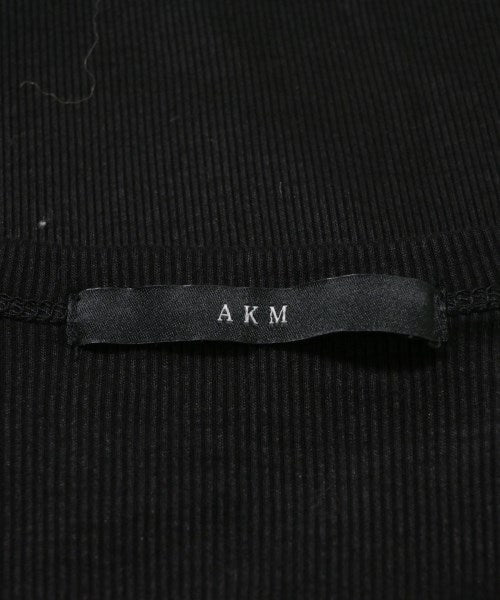 AKM เสื้อยืด/เสื้อท็อปส์