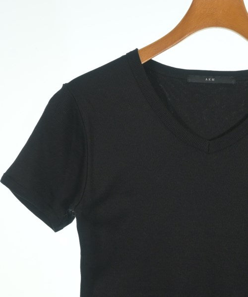 AKM เสื้อยืด/เสื้อท็อปส์