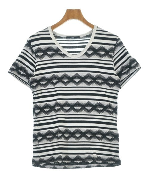 AKM เสื้อยืด/เสื้อท็อปส์