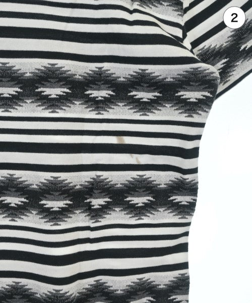 AKM เสื้อยืด/เสื้อท็อปส์