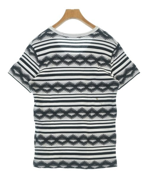AKM เสื้อยืด/เสื้อท็อปส์