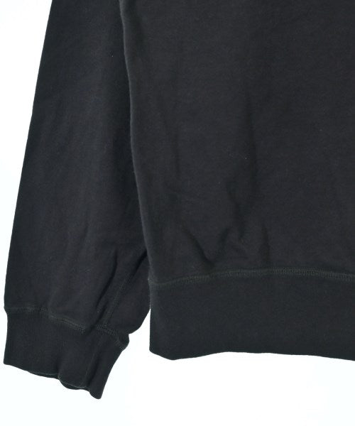 marka เสื้อยืด/เสื้อท็อปส์