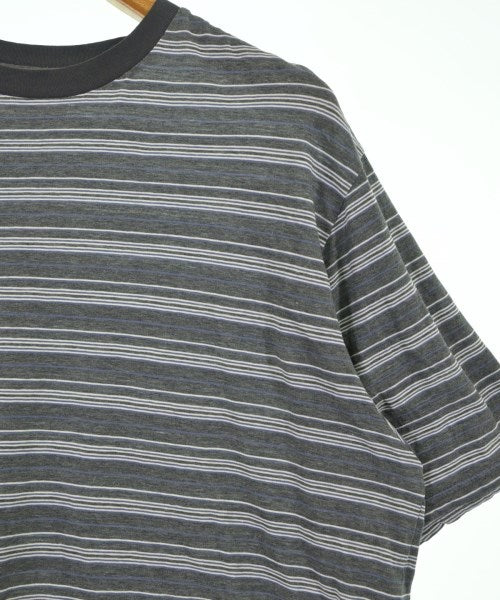 marka เสื้อยืด/เสื้อท็อปส์