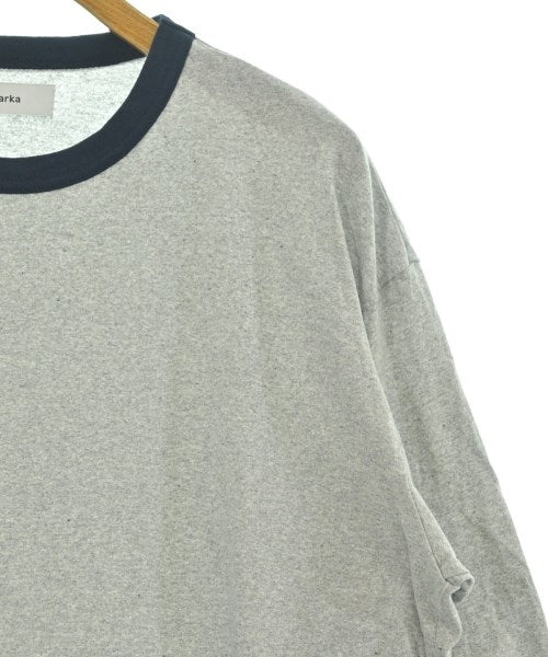 marka เสื้อยืด/เสื้อท็อปส์