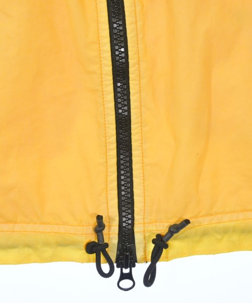 STONE ISLAND เสื้อพาร์กาภูเขา