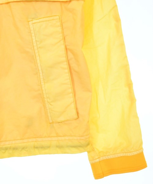 STONE ISLAND เสื้อพาร์กาภูเขา