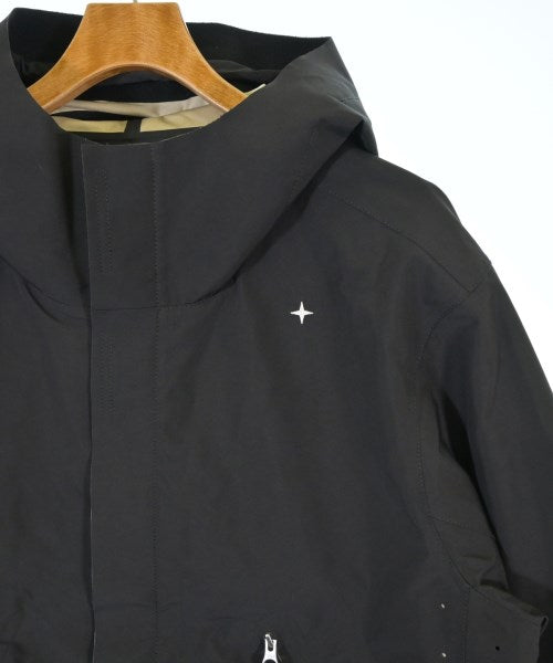 STONE ISLAND เสื้อพาร์กาภูเขา