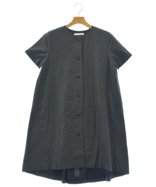 petite robe noire เดรสที่เป็นเสื้อเชิ้ตตัวยาว