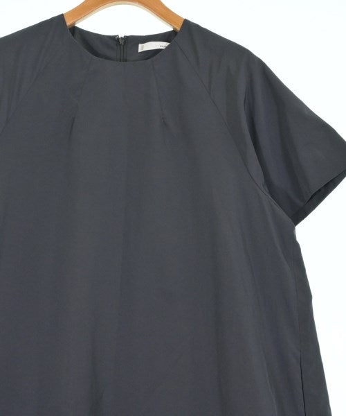 petite robe noire ชุดเดรส