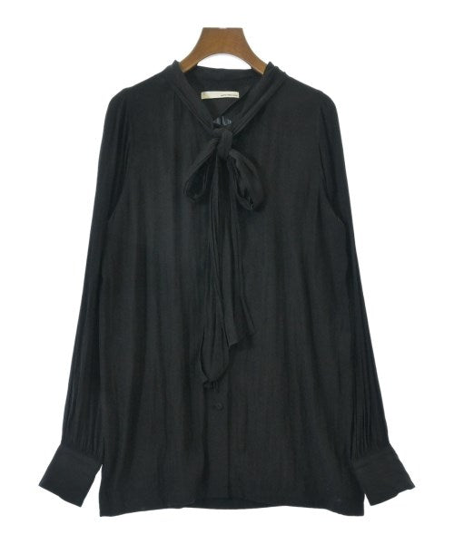 petite robe noire เสื้อลำลอง