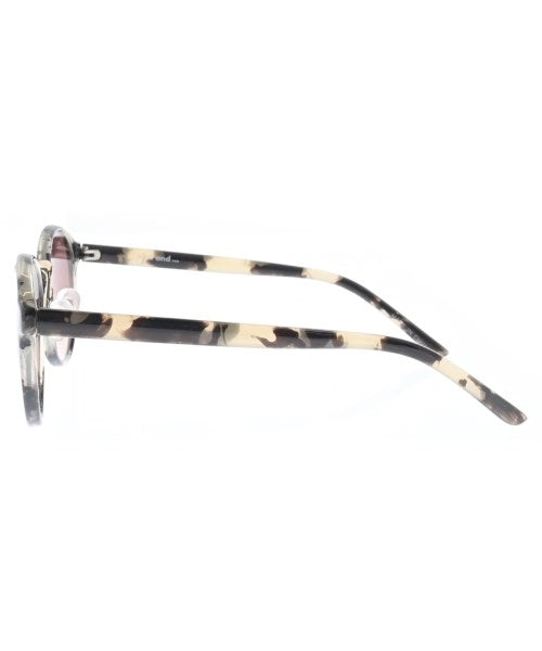 niko and... แว่นกันแดด