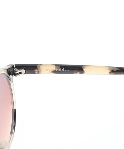 niko and... แว่นกันแดด