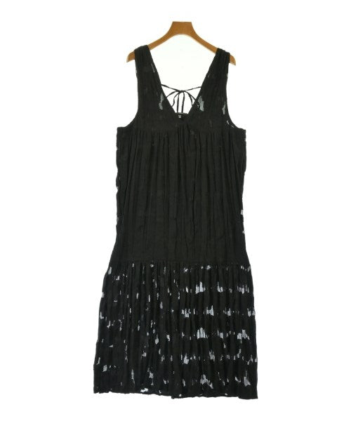 Kastane ชุดเดรส