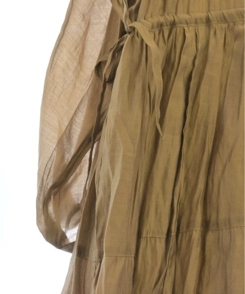 Kastane ชุดเดรส