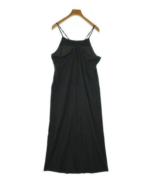 Kastane ชุดเดรส