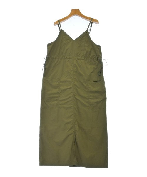 Kastane ชุดเดรส