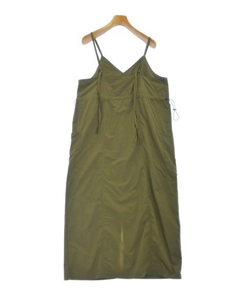 Kastane ชุดเดรส