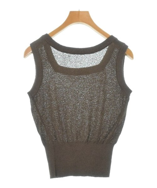 Kastane เสื้อแขนกุด
