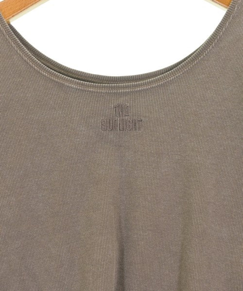 Kastane เสื้อยืด/เสื้อท็อปส์