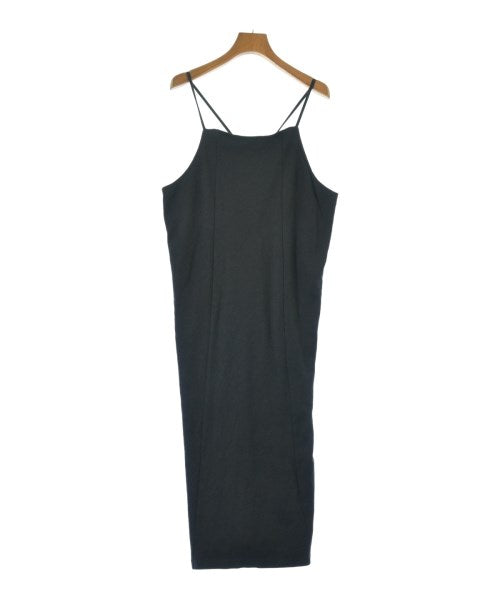 Kastane ชุดเดรส