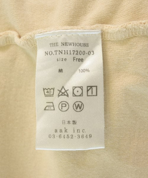 THE NEWHOUSE เสื้อยืด/เสื้อท็อปส์