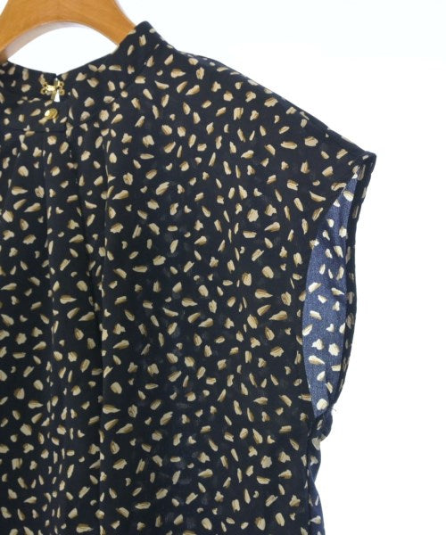 Te chichi เสื้อสตรี