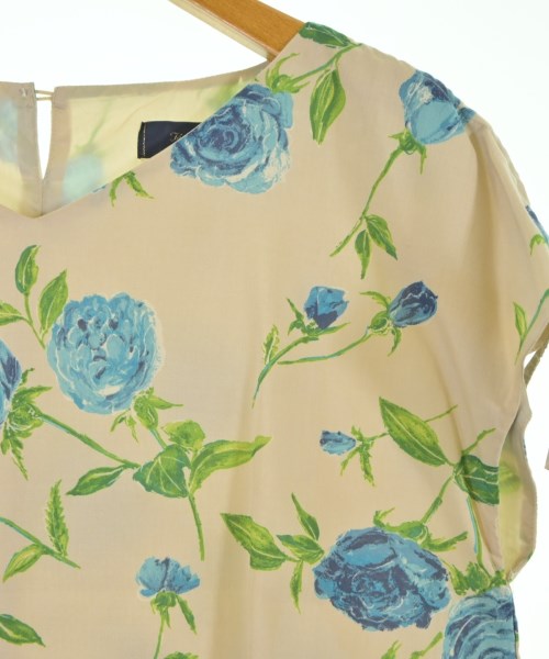 Te chichi เสื้อสตรี