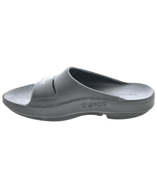 TAKAHIROMIYASHITATheSoloist. รองเท้าแตะ