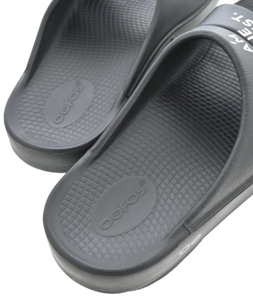 TAKAHIROMIYASHITATheSoloist. รองเท้าแตะ