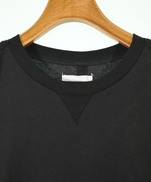 TAKAHIROMIYASHITATheSoloist. เสื้อยืด/เสื้อท็อปส์