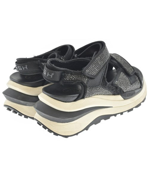 Ash รองเท้าแตะ